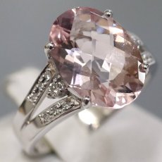 画像1: K18WGモルガナイトダイヤモンドリング M5.56 D0.12 7.5g #18 鑑別カード (1)