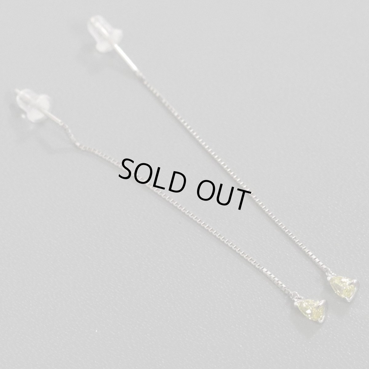 画像2: Pt900/950イエローダイヤモンドピアス D0.223 D0.213 キャッチ込み1.2g ソーティング×2 鑑定書 (2)