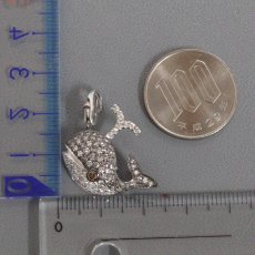 画像9: K18WGダイヤモンドペンダントトップ クジラモチーフ D1.00 3.6g (9)