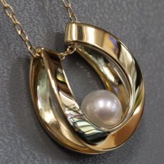 画像2: ミキモト K18パールペンダント 馬蹄モチーフ 7.3g 42cm (2)