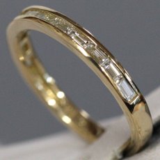 画像2: K18バゲットカットダイヤモンドリング ハーフエタニティ D0.33 2.2g #11.5 (2)