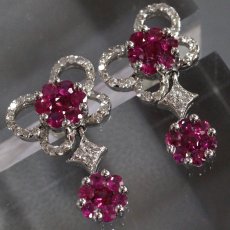 画像1: K18WGルビーダイヤモンドピアス R1.90×2 D0.45×2 キャッチ込み6.5g (1)