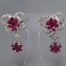 画像2: K18WGルビーダイヤモンドピアス R1.90×2 D0.45×2 キャッチ込み6.5g (2)