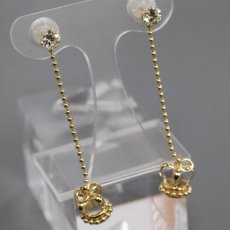 画像2: K18 ダイヤモンドピアス　D0.23 D0.26 2.5g 王冠モチーフ (2)