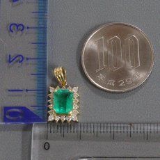 画像9: K18エメラルドダイヤモンドペンダントトップ E1.20 D0.33 2.2g 鑑別書 (9)