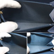 画像9: シャネル マトラッセ ココマーク キャビアスキン ラウンドファスナー 長財布 イリディセントブルー 27番台 (9)