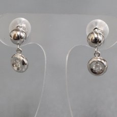 画像2: Pt900 ダイアモンド ピアス 2.9g (2)