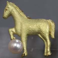 画像1: K18 パール ブローチ 5.1g 馬モチーフ (1)