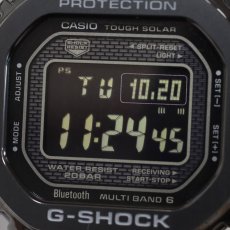 画像2: カシオ G-SHOCK フルメタル 5000シリーズ(GMW-B5000GD-1JF) (2)