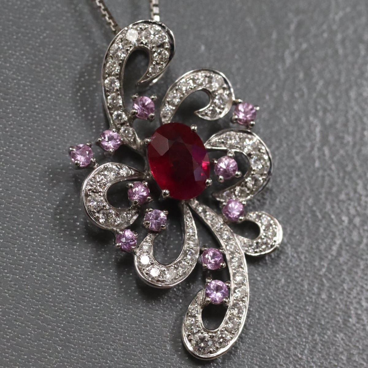 K18WGルビーダイヤモンドピンクサファイアペンダント R1.02 D0.63 PS0.46 5.4g AJ付44cm