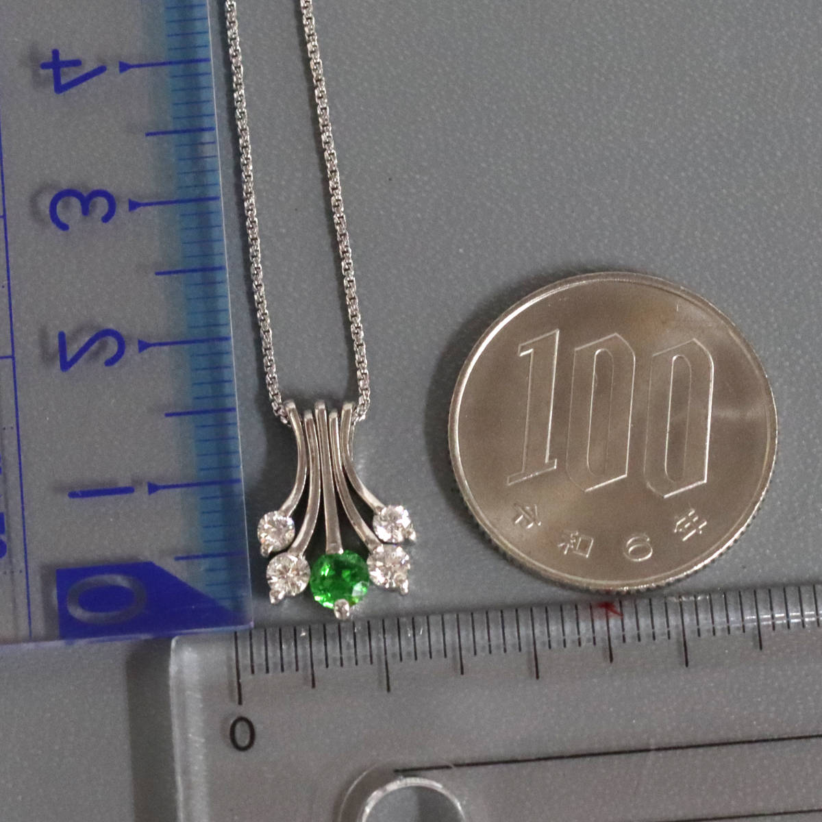 画像9: K18WG/Pt900デマントイドガーネットダイヤモンドペンダント DG0.29 D0.32 4.7g AJ付45cm (9)